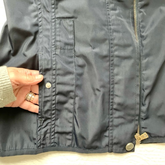 MaxMara Weekend Utility Rain Jacket - Picture 4 of 16